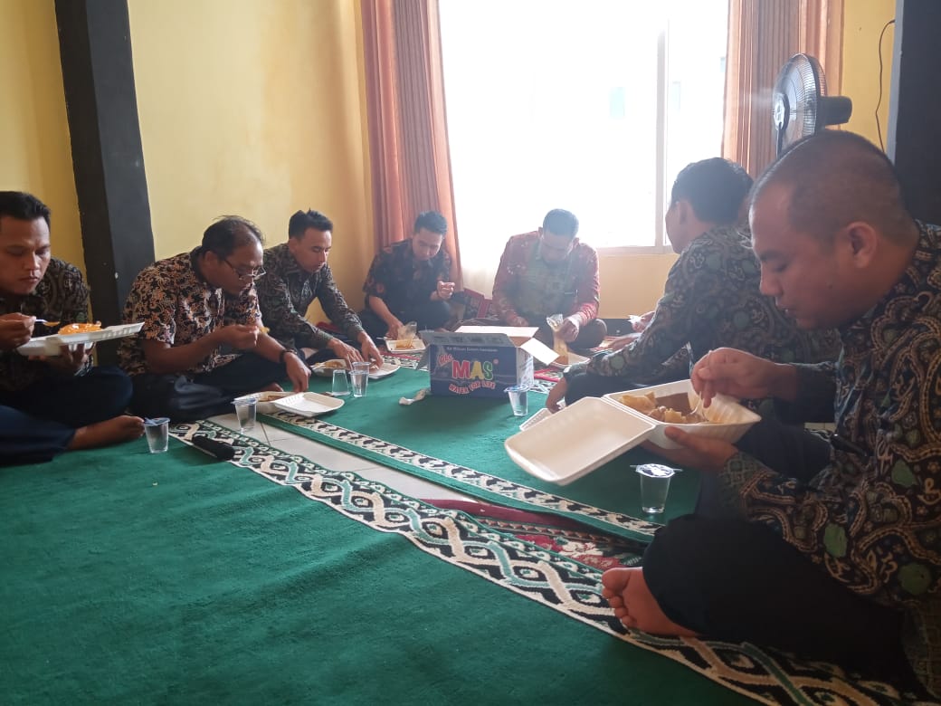 Makan Bersama