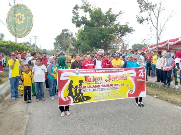 18. PA Bintuhan Ikut Serta Jalan Santai HUT RI ke 74 2