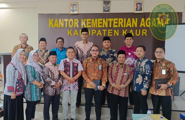 18 PENGADILAN AGAMA BINTUHAN IKUTI FGD KEMENAG KAUR3