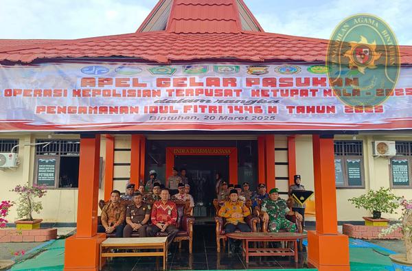 32 KETUA PENGADILAN AGAMA BINTUHAN IKUTI APEL GELAR PASUKAN OPERASI KETUPAT NALA 2025 3