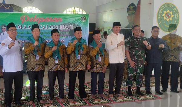 46 PA BINTUHAN HADIRI PELEPASAN CALON JEMAAH HAJI KAUR2