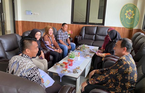 4 KETUA PA BINTUHAN TERIMA KUNJUNGAN BSI2