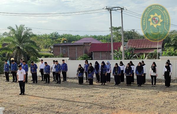 57 PENGADILAN AGAMA BINTUHAN LAKSANAKAN UPACARA HARI PANCASILA4