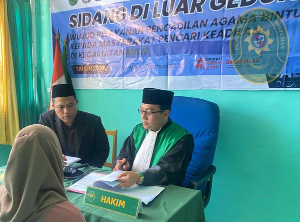 64 KEMBALI SIDANG DI LUAR GEDUNG PA BINTUHAN HADIR DI MAJE DAN TANJUNG KEMUNING2