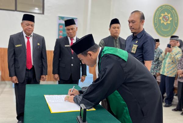 110 KETUA PA BINTUHAN LANTIK M. MUSTALQIRAN T SEBAGAI WAKIL KETUA PA BINTUHAN3