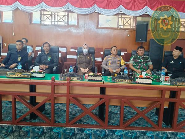 119 KETUA PA BINTUHAN IKUTI RAPAT PARIPURNA DI DPRD KABUPATEN KAUR