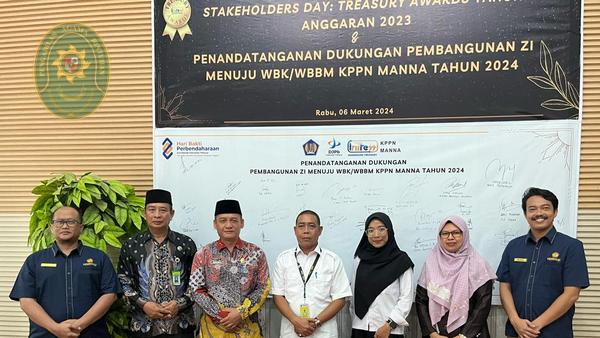 18. SEKRETARIS PA BINTUHAN HADIRI PENGANUGERAHAN TREASURY AWARDS KPPN MANNA TAHUN ANGGARAN 2023 1