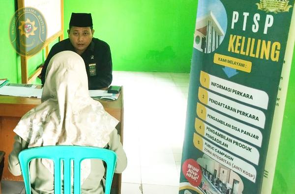 28 SIDANG DI LUAR GEDUNG PA BINTUHAN HADIR DI KECAMATAN SEMIDANG GUMAY3