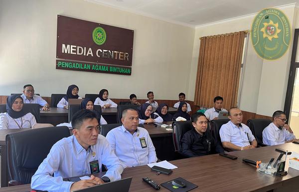 40 PIMPINAN DAN SELURUH APARATUR PA BINTUHAN IKUTI PEMBINAAN OLEH KETUA PTA BENGKULU