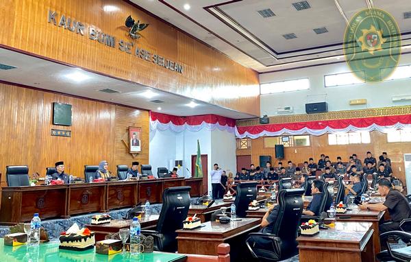 43 KETUA PA BINTUHAN HADIRI PARIPURNA DPRD KABUPATEN KAUR