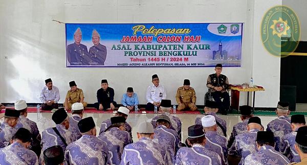 46 PA BINTUHAN HADIRI PELEPASAN CJH KAUR2