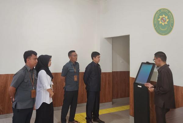 48 PA BINTUHAN LAKSANAKAN DDTK ANTRIAN SIDANG TINGKATKAN PELAYANAN PRIMA