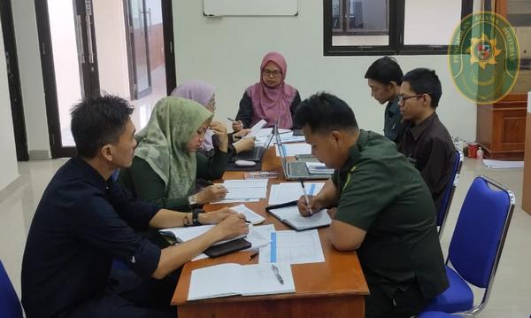 63 KOMPAK KEPANITERAAN DAN KESEKRETARIATAN LAKSANAKAN RAPAT MONEV BULAN JUNI3
