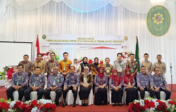 70 PENGADILAN AGAMA BINTUHAN IKUTI DISKUSI HUKUM DI KEPAHIANG