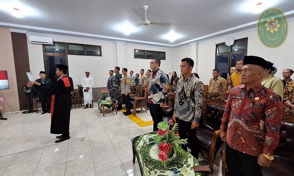 79 KETUA PENGADILAN AGAMA BINTUHAN HADIRI PELANTIKAN DAN PENGAMBILAN SUMPAH WAKIL KETUA PN BINTUHAN2