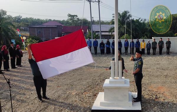 84 PENGADILAN AGAMA BINTUHAN SELENGGARAKAN UPACARA HUT KEMERDAKAAN RI KE 79