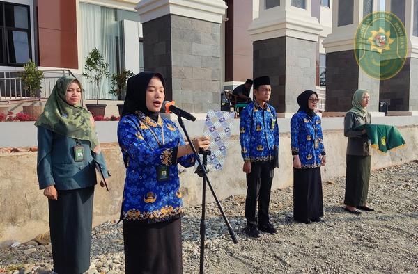 84 PENGADILAN AGAMA BINTUHAN SELENGGARAKAN UPACARA HUT KEMERDAKAAN RI KE 793