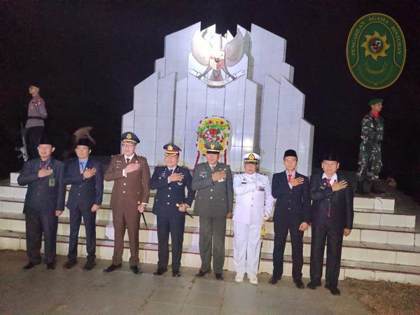 85 KETUA PENGADILAN AGAMA BINTUHAN HADIRI UPACARA HUT KEMERDAKAAN RI KE 79 PEMKAB KAUR4