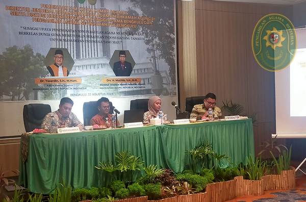 88 PENGADILAN AGAMA BINTUHAN IKUTI PEMBINAAN OLEH KETUA MUDA KAMAR AGAMA DAN DISKUSI HUKUM5