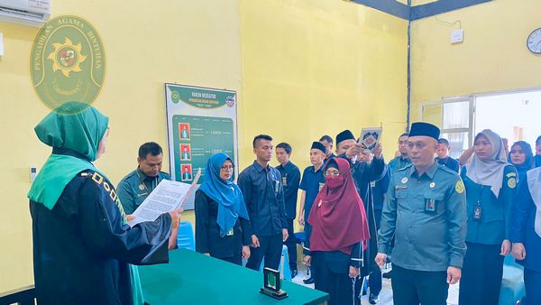 PISAH SAMBUT PELANTIKAN PANITERA DAN JURUSITA PENGGANTI PENGADILAN AGAMA BINTUHAN 1
