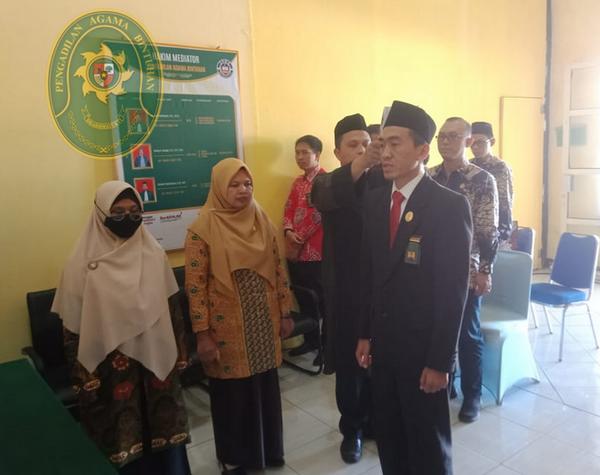 28 PELANTIKAN KASUBBAG. KEPEGAWAIAN DAN ORTALA SEBUAH PENANTIAN YANG BERAKHIR BAHAGIA1
