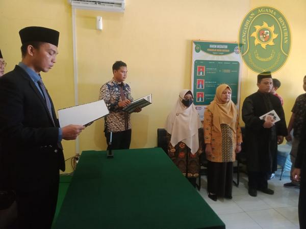 28 PELANTIKAN KASUBBAG. KEPEGAWAIAN DAN ORTALA SEBUAH PENANTIAN YANG BERAKHIR BAHAGIA2