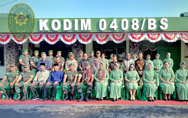 53 KETUA PA BINTUHAN IKUT SAMBUT KUNJUNGAN KERJA DANREM 041 GAMAS DI WILAYAH KODIM 0408BENGKULU SELATAN KAUR1