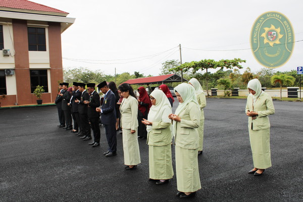 56 PENGADILAN AGAMA BINTUHAN RAYAKAN ULANG TAHUN MAHKAMAH AGUNG RI KE 78 BERSAMA TINGKATKAN INTEGRITAS MENUJU PERADILAN YANG AGUNG2