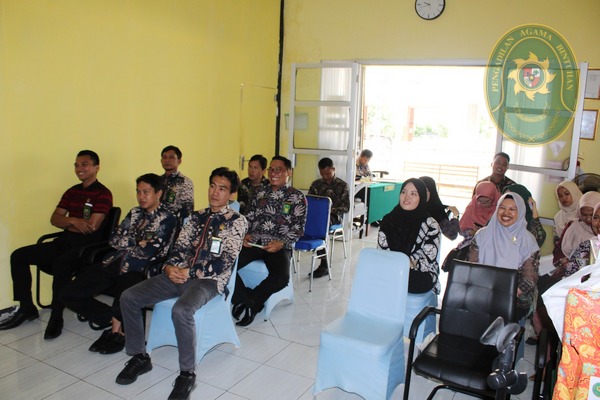 68 BERPISAH KETUA PA BINTUHAN RELAKAN TIGA APARATURNYA2