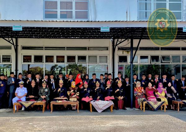 71 BERSAMA MAJUKAN INDONESIA KETUA PA BINTUHAN IKUTI UPACARA HSP DI PEMDA KAUR3