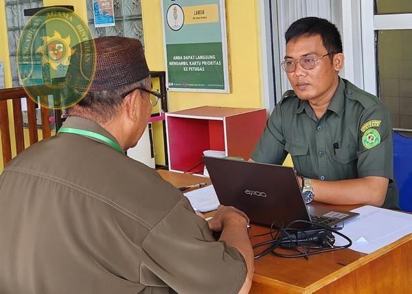 73 BERIKAN PELAYANAN PRIMA PETUGAS SECURITY DAN PENJAGA SIDANG TINGKATKAN KUALITAS PELAYANAN3
