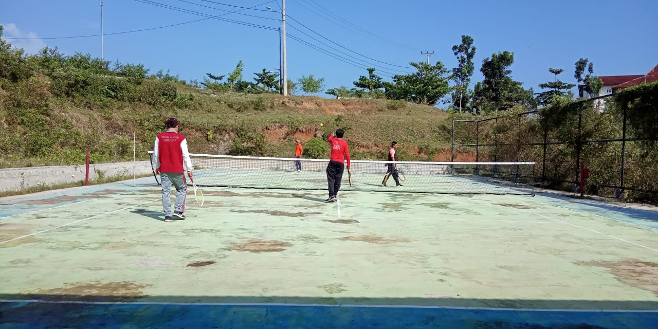 Atlet Latihan Tenis